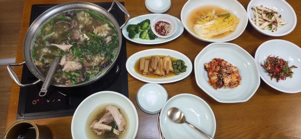 오능이백숙 이미지