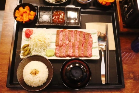 얌얌식당 이미지
