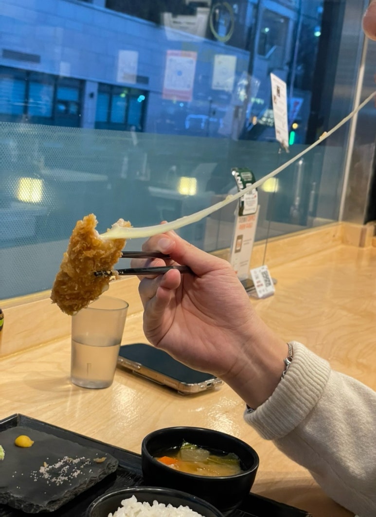 돈카츠서구 이미지
