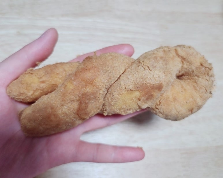콩꼬물꽈배기 이미지