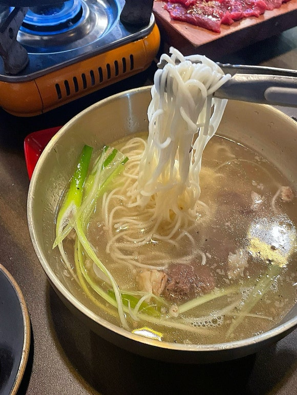 꼬릿집 이미지