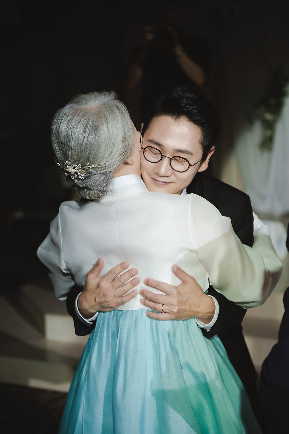 디어썸 이미지