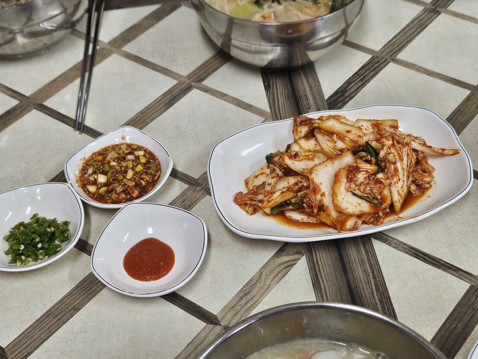 행복실비칼국수 이미지