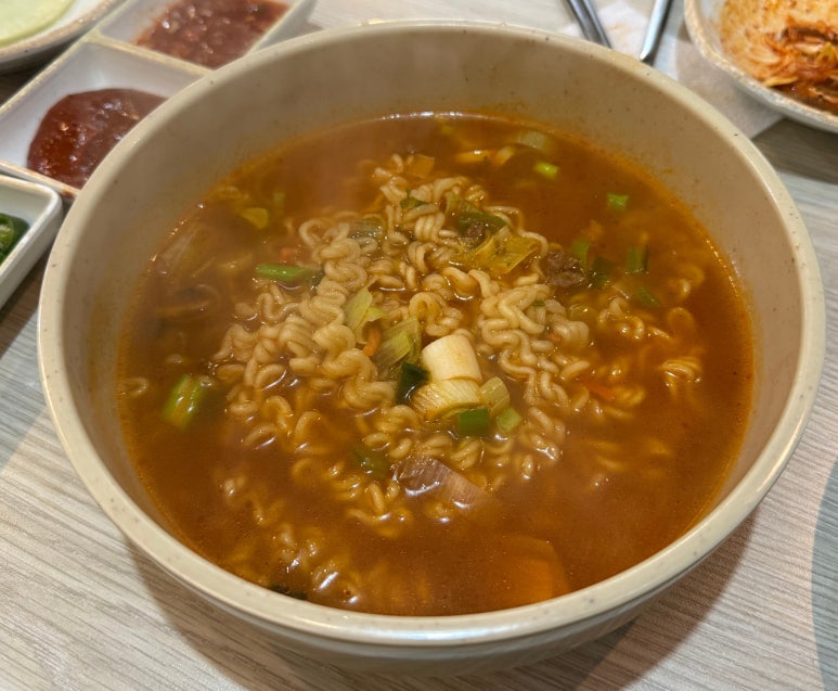 삼송왕족발 이미지
