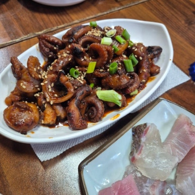 우렁이쌈밥 이미지