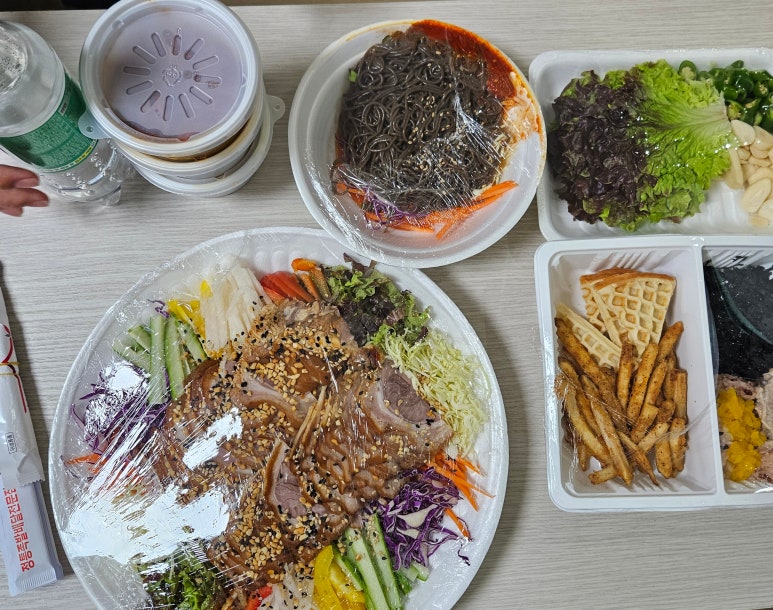 원통 장충 왕족발 이미지
