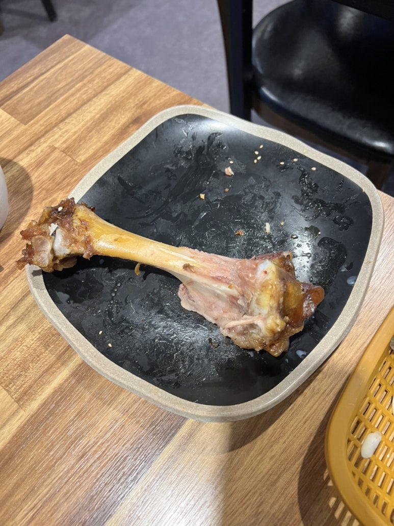 훈이족발 이미지