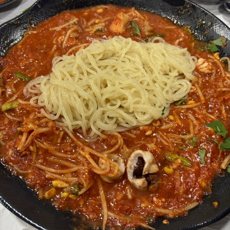 아구듬뿍 앤 알곤마니 이미지