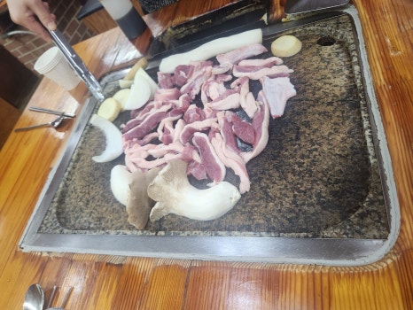 까치골오리돌구이 이미지