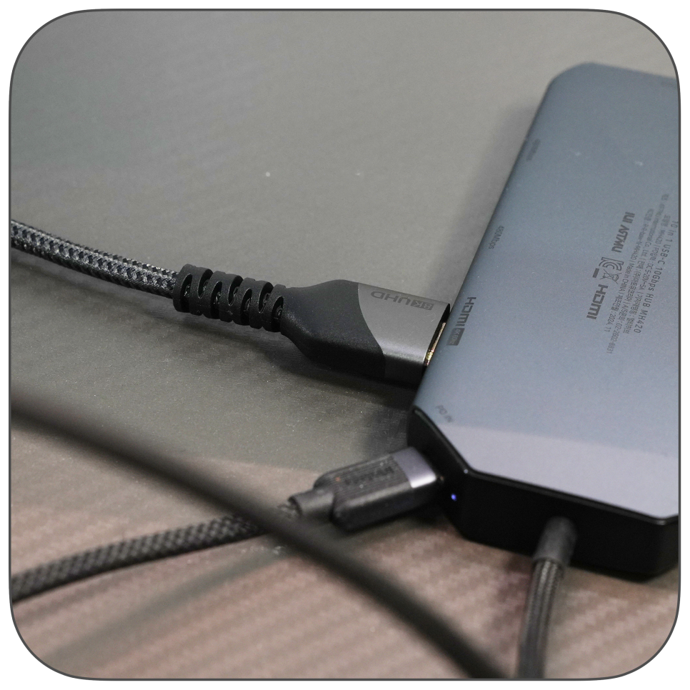 베이직기어 ‘8K 울트라 하이스피드 HDMI 2.1 케이블’ 닌텐도 스위치 연결과 아이패드 프로 듀얼 모니터 연결 이미지 2
