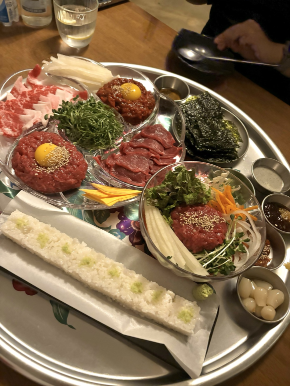 현덕육회 이미지