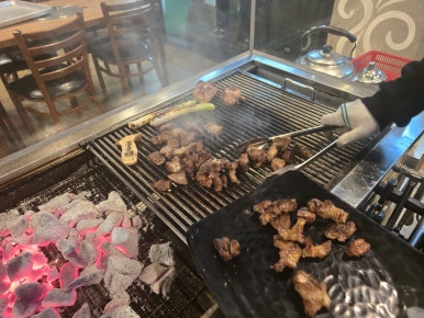 덕수아이흑돼지 이미지