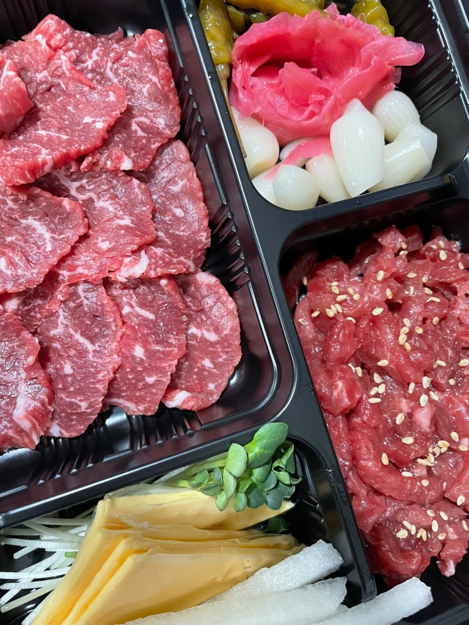 육회야문연어 이미지