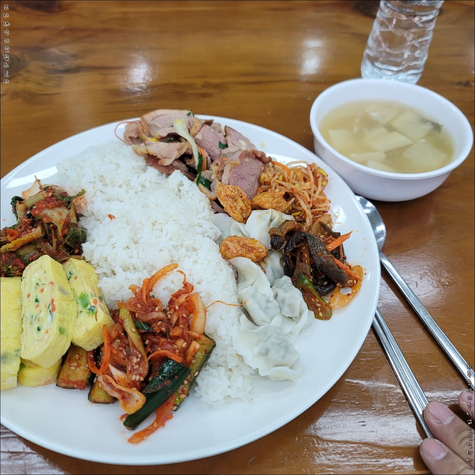 더킹한식뷔페 이미지