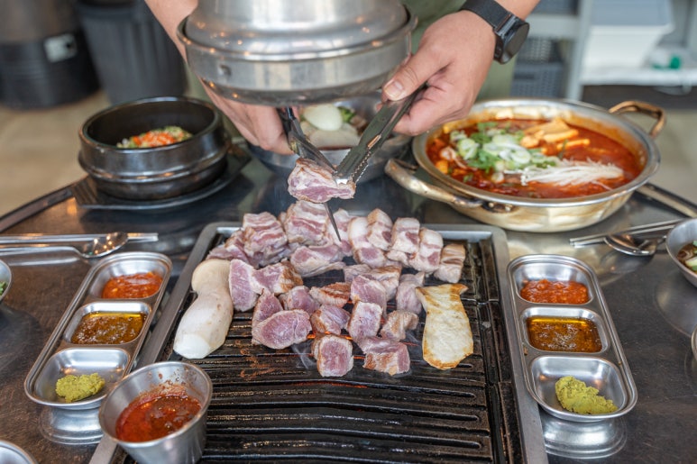 월정리흑돼지월고집 이미지