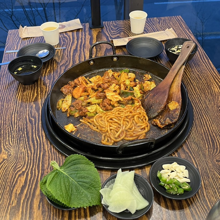 유가네닭갈비 오창호수공원점 이미지