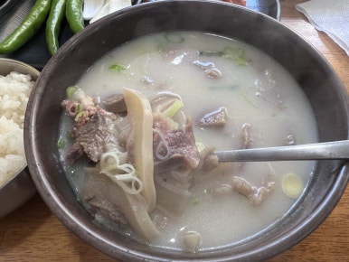 시골 가마솥 곰탕 이미지