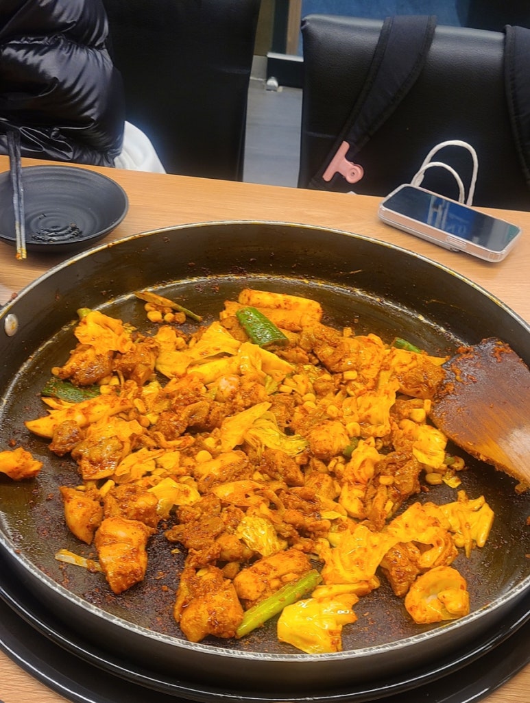 유가네닭갈비 괴정역점 이미지