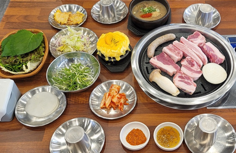 제주귤품은흑돼지중문점 이미지