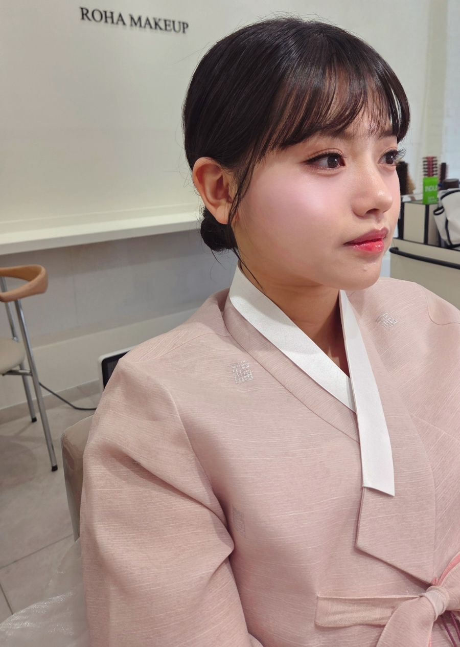 로하메이크업 이미지