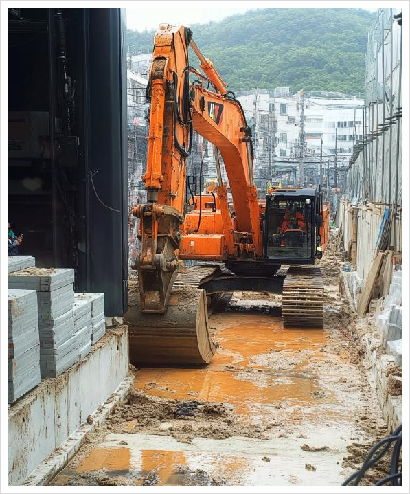 태산건설중기 이미지