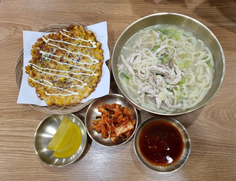 닭이랑전이랑 이미지