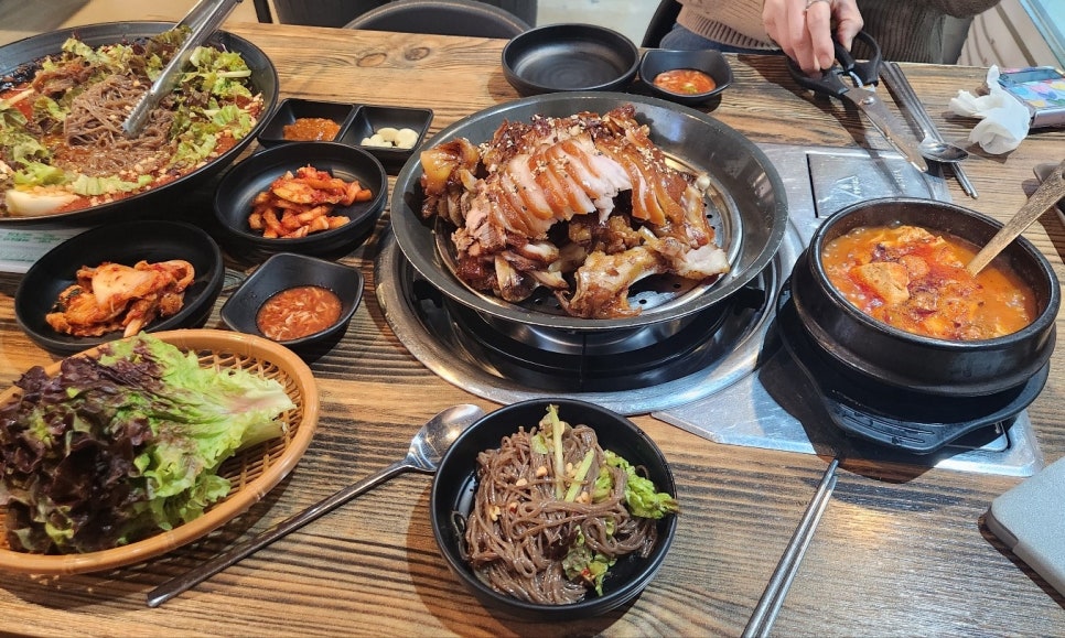꽉찬순대국족발 이미지
