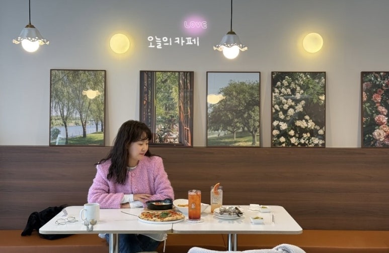 돌카페&유부 이미지