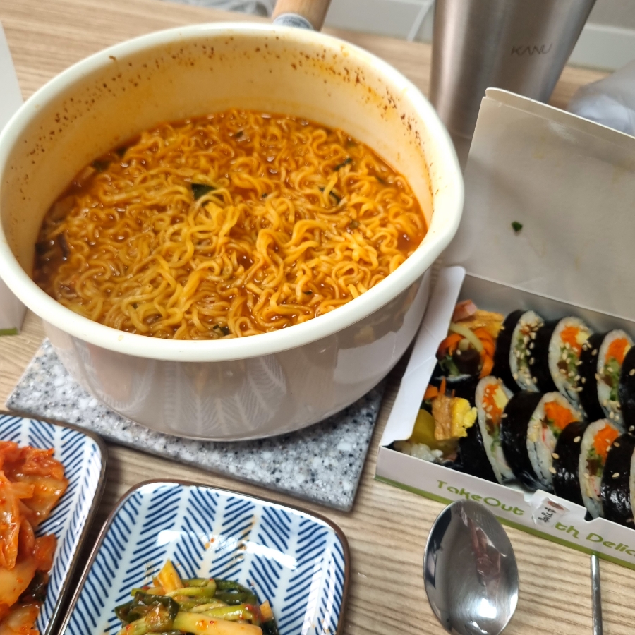 쏭김밥 이미지