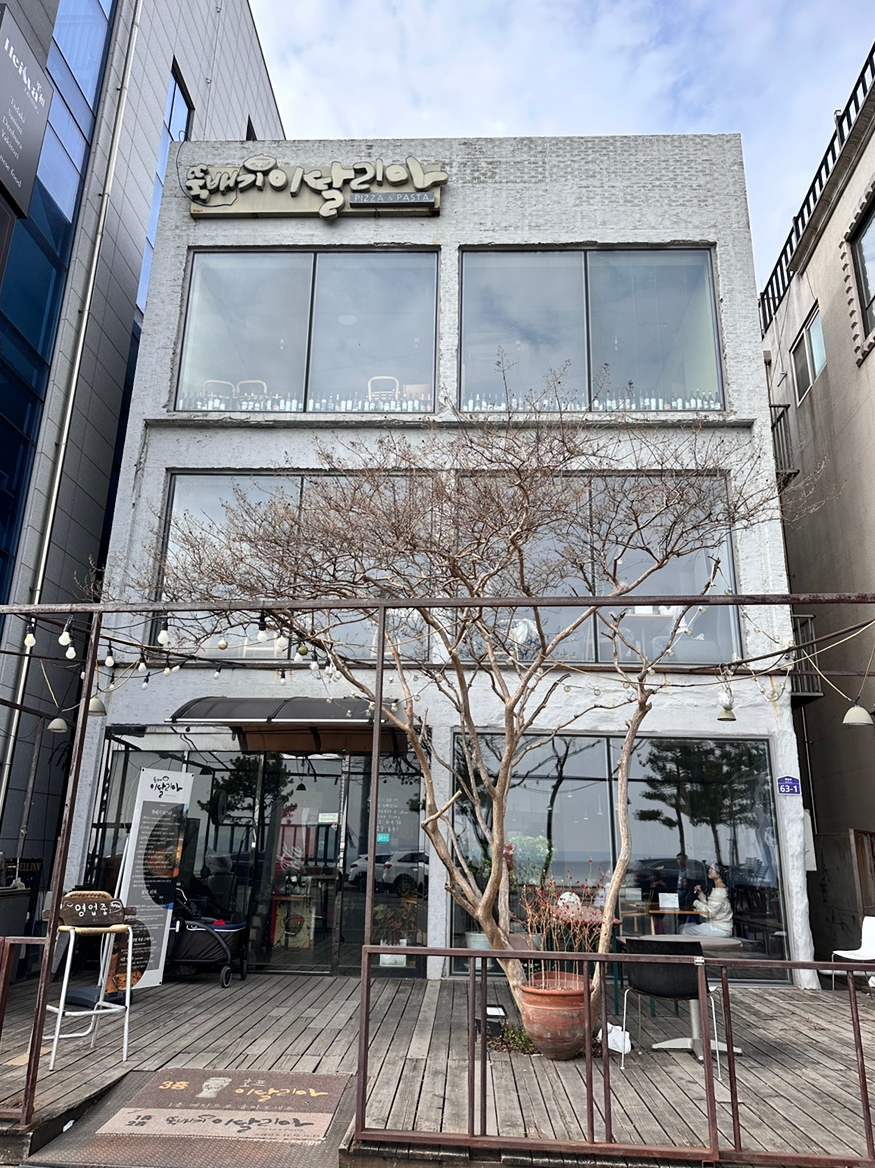 돌핀스모텔 이미지