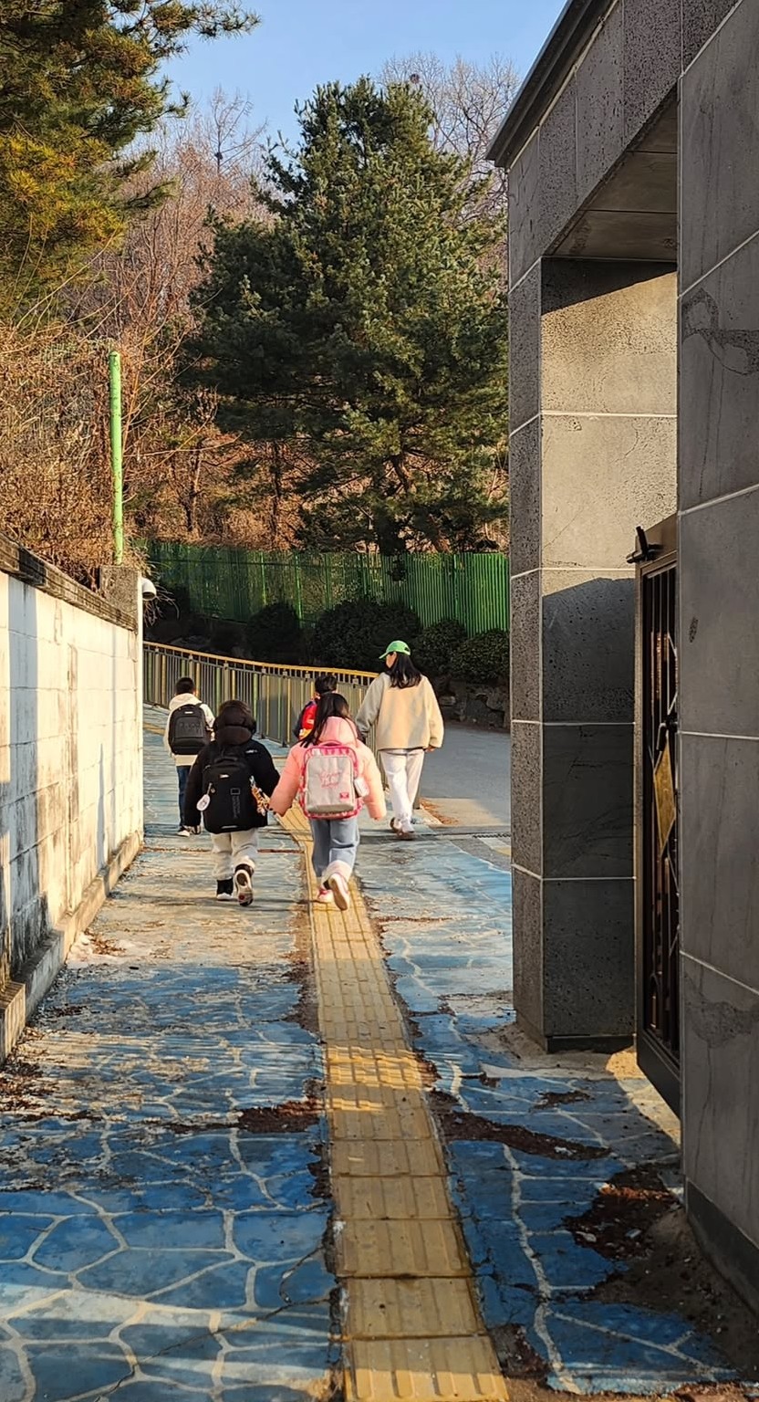 다원 점핑 이미지