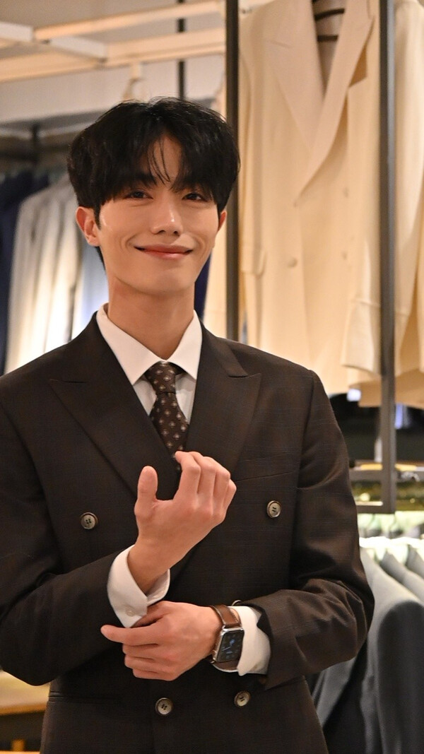 제이진(J Jin) 이미지