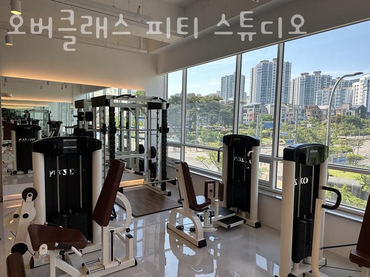 오버오버스튜디오 이미지