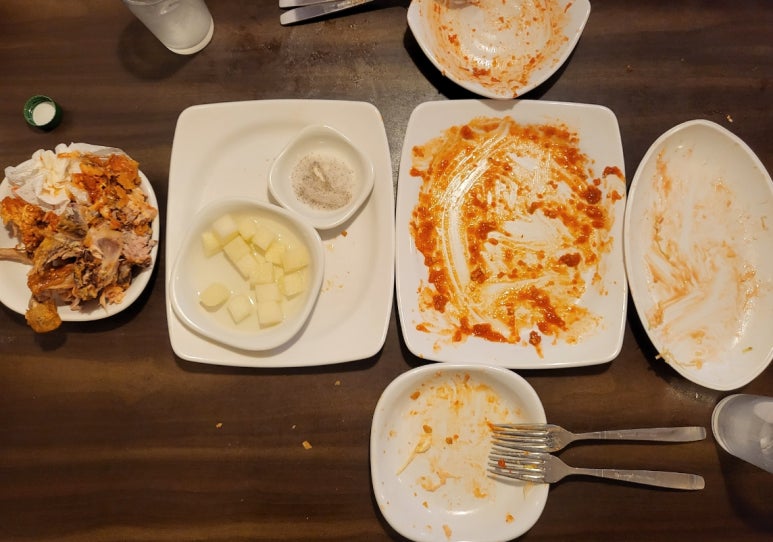 사또치킨 이미지