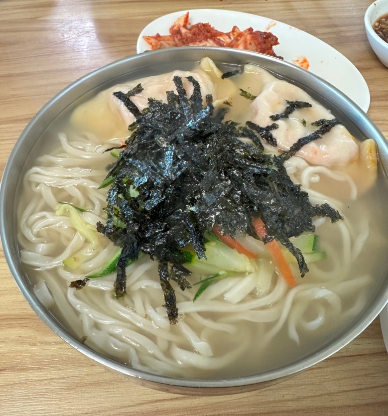 복채손만두 이미지