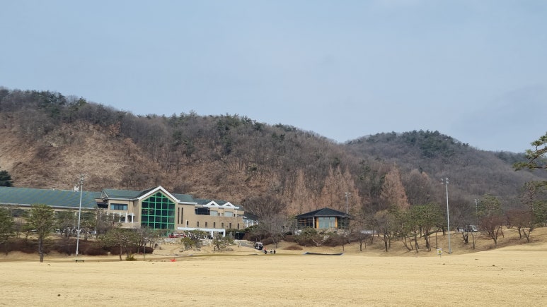 클럽하우스홀 이미지