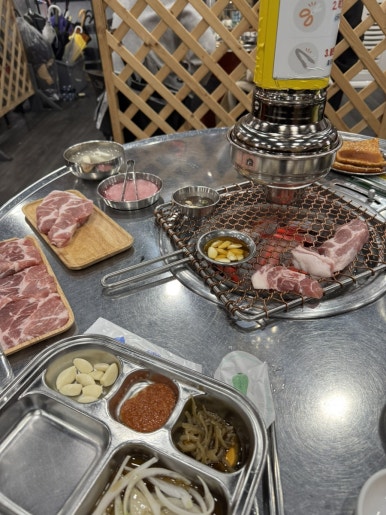 돼지영농후계자통영무전점 이미지