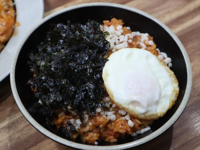 춤추는 닭갈비 이미지