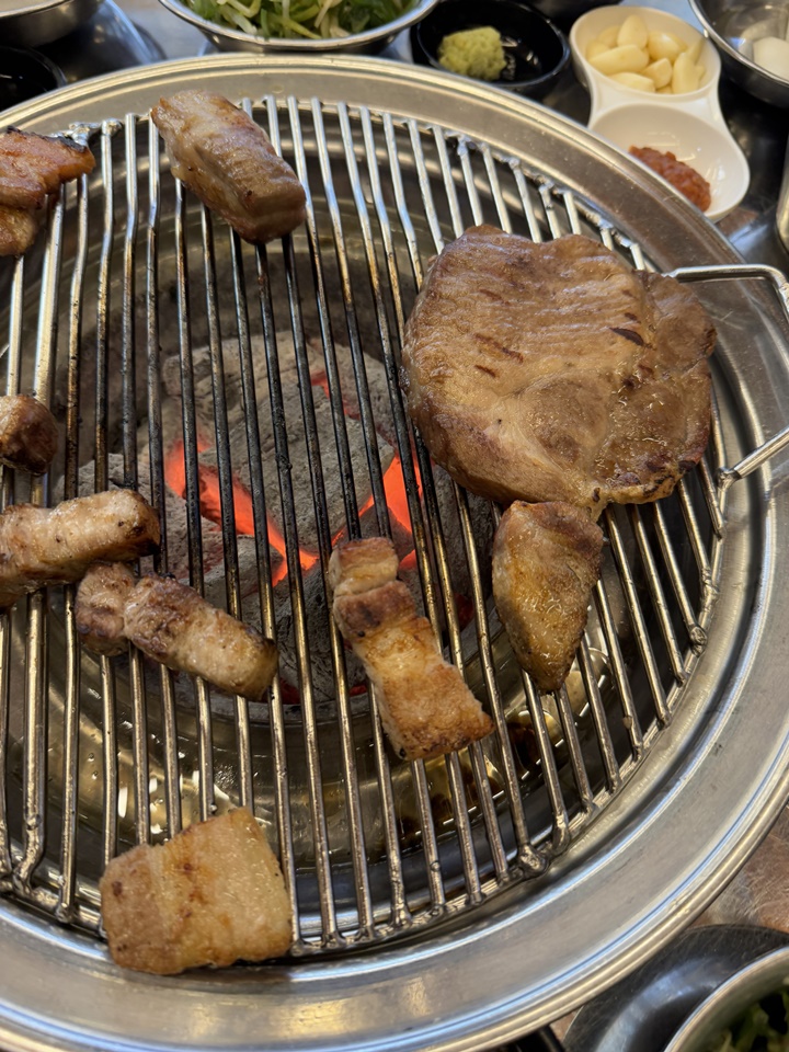행복한 고기마을 이미지