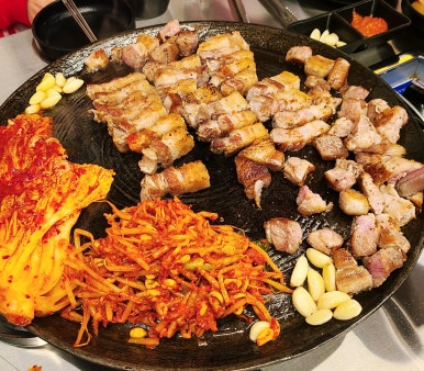할매솥뚜껑삼겹살 진영점 이미지