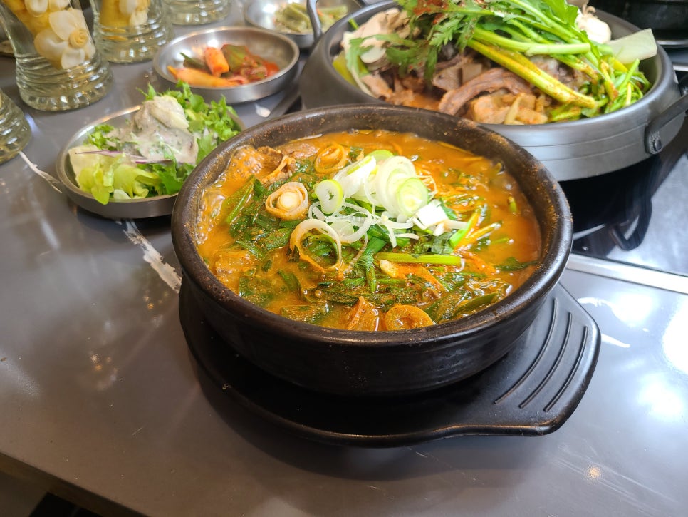 흑염소요리 이미지