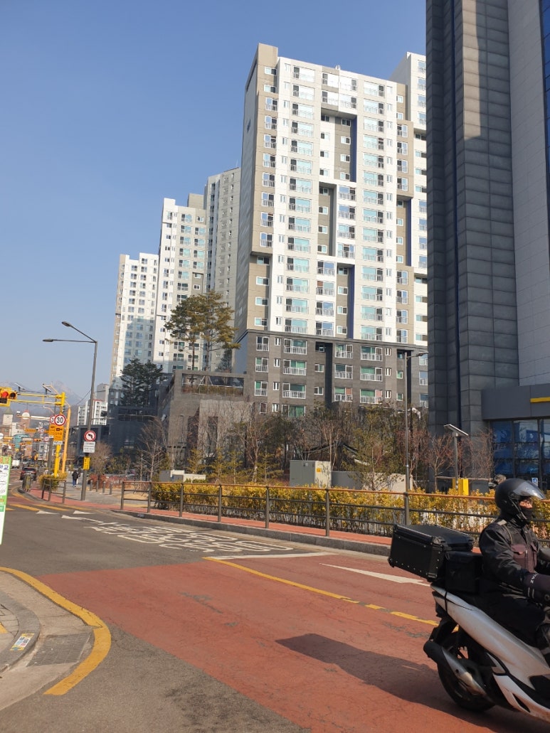 파리바게뜨홍제인왕점 이미지
