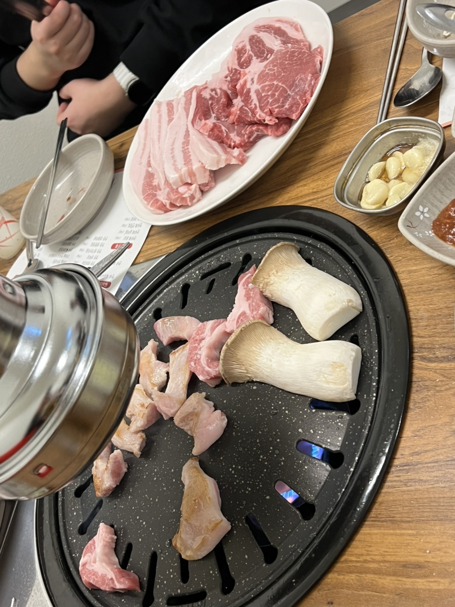 두꺼비 한우정육식당 이미지