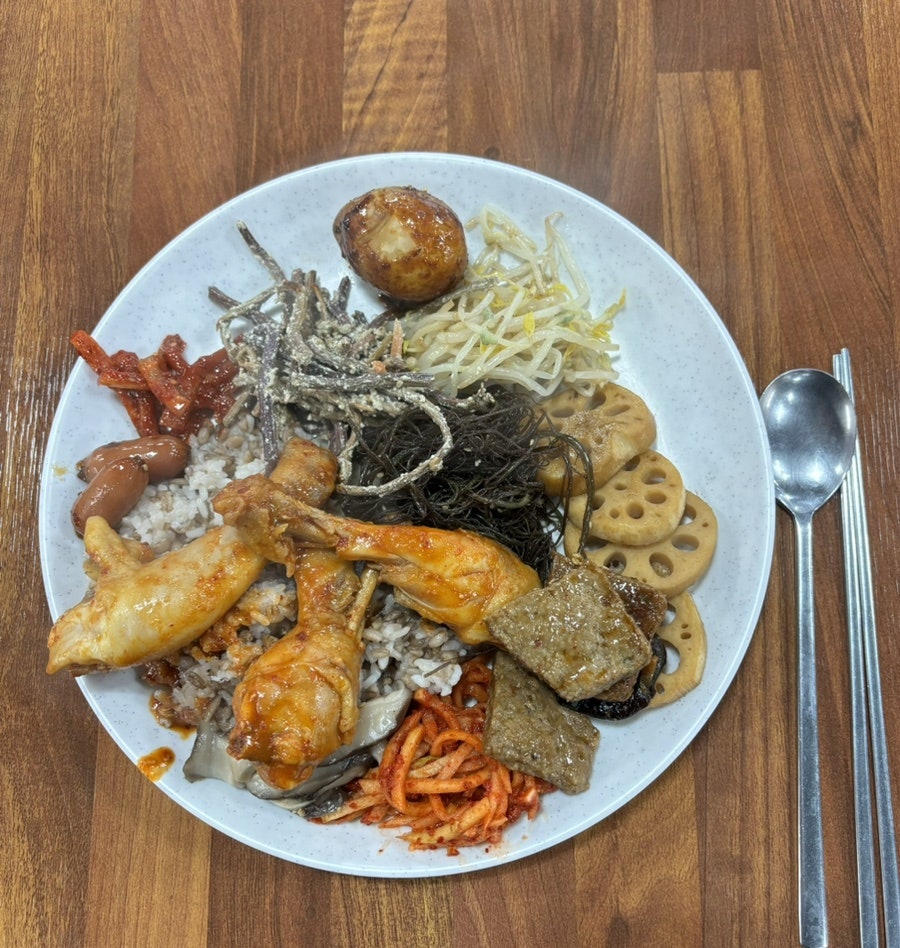 한정식뷔페 밥사랑 계절반찬전문점 이미지
