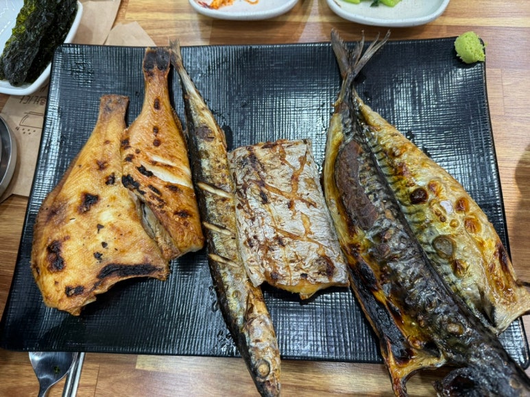 숯불위에고등어 이미지