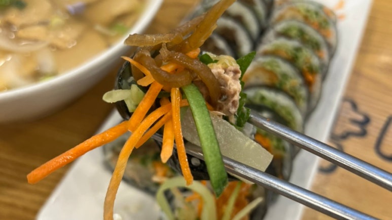 얌샘김밥 이미지