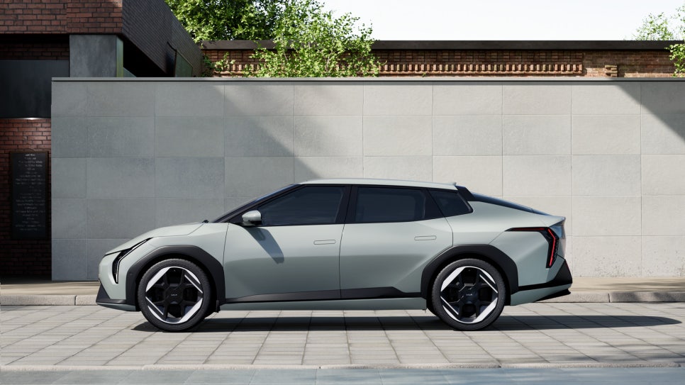 기아자동차 전기차(전동화 세단)더 기아 EV4(The Kia EV4) 오늘 부터 계약시작 가격은? 이미지 9