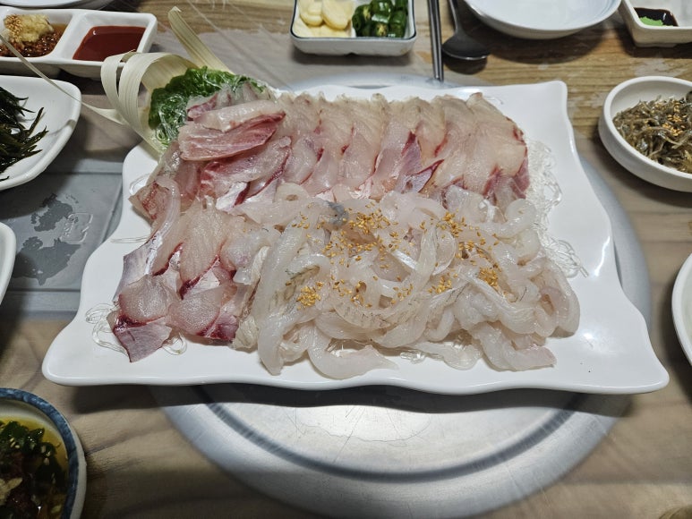 아도치 이미지
