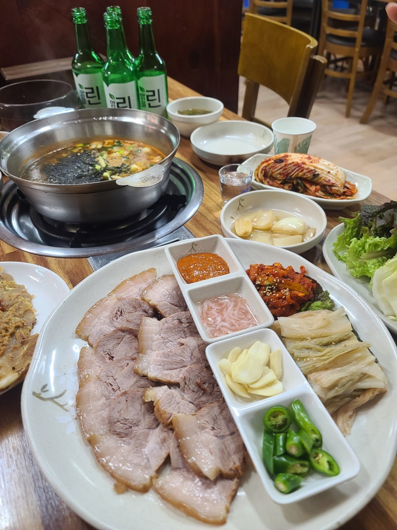 명가네보쌈칼국수 이미지