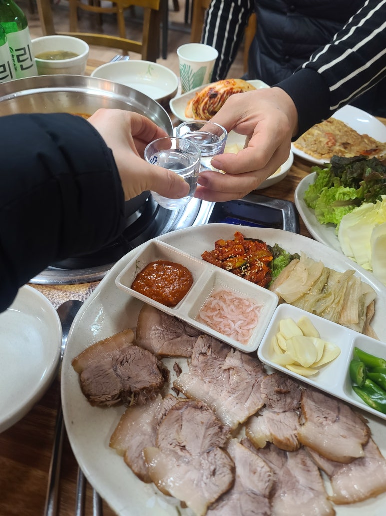 명가네보쌈칼국수 이미지